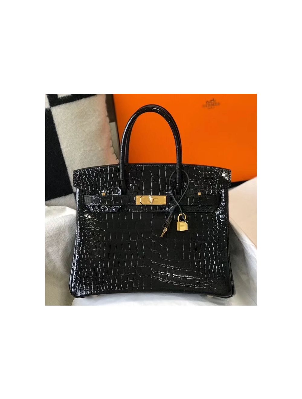 EJ Johnson Spotted Shopping in LA Wearing an All Black Leather Look With an Black  Crocodile Hermes Birkin Bag – Fashion Bomb Daily