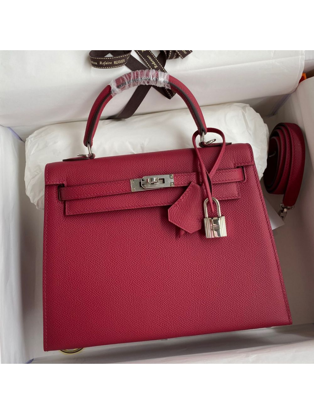 Replica Hermes Kelly Sellier 28 Handmade Bag In Red Ostrich Leather