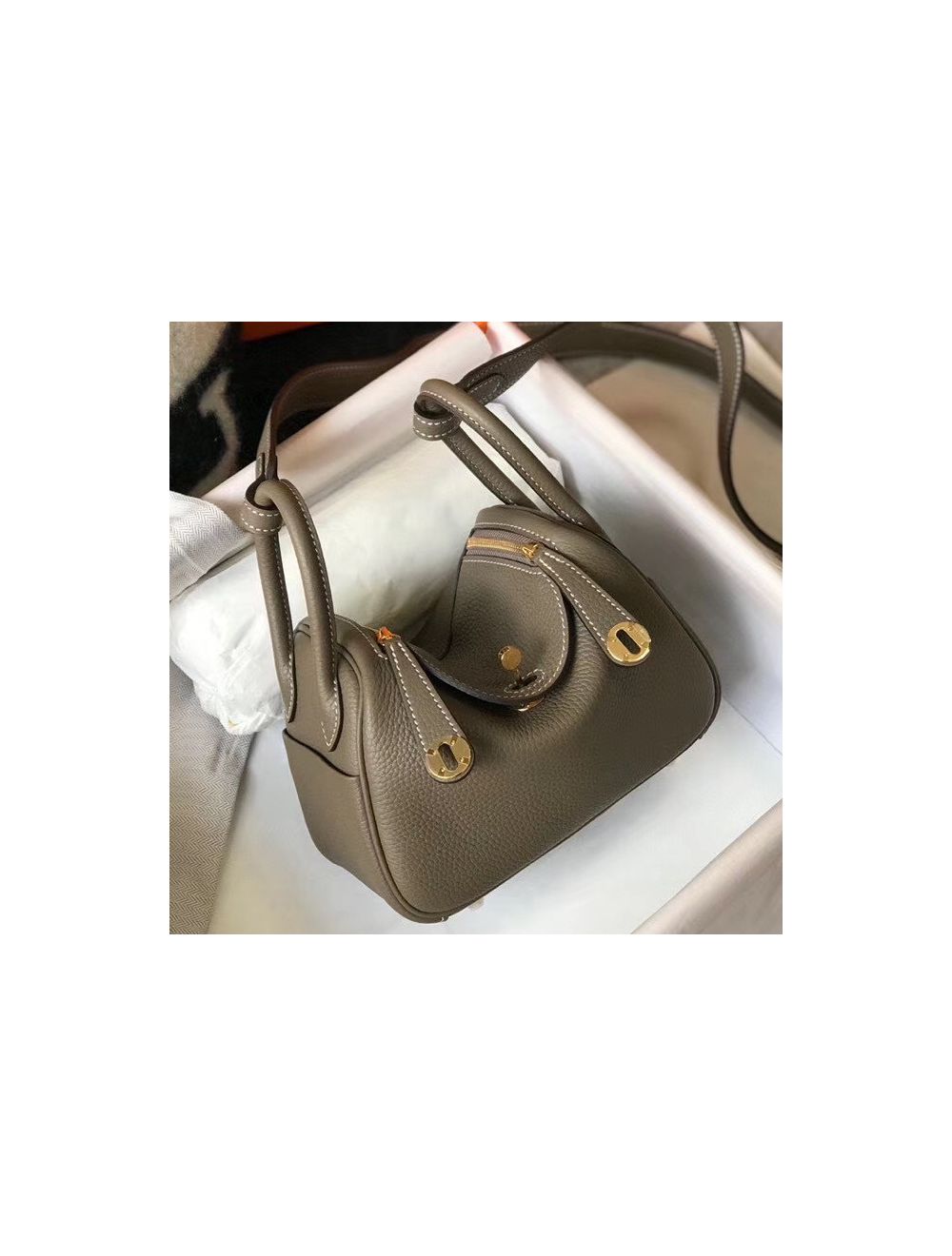 Replica Hermes Lindy Mini Bag In Taupe Clemence Leather GHW