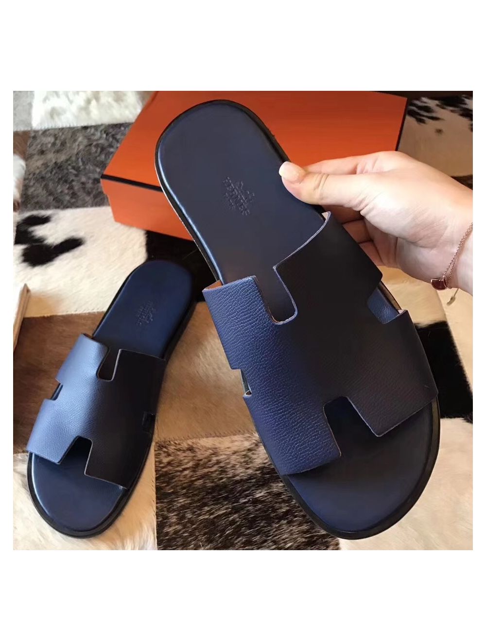 Replica Hermes Oasis Sandals In Black Epsom Leather