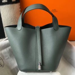 Replica Hermes Birkin 25cm Bag In Vert Amande Clemence Leather GHW
