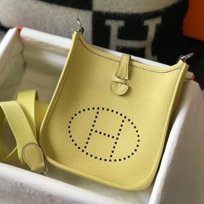 Replica Hermes Evelyne III TPM Bag In Gold Clemence Leather
