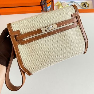 Hello, I'm looking for a replica of Kelly Depeche 25 pouch. Preferably  under $200. I tried searching in DHG, they have the bag but it doesn't have  the logo. : r/RepladiesDesigner